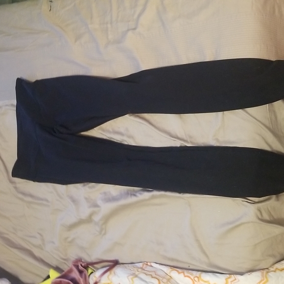 Lulu lemon leggings mid rise - Picture 2 of 3